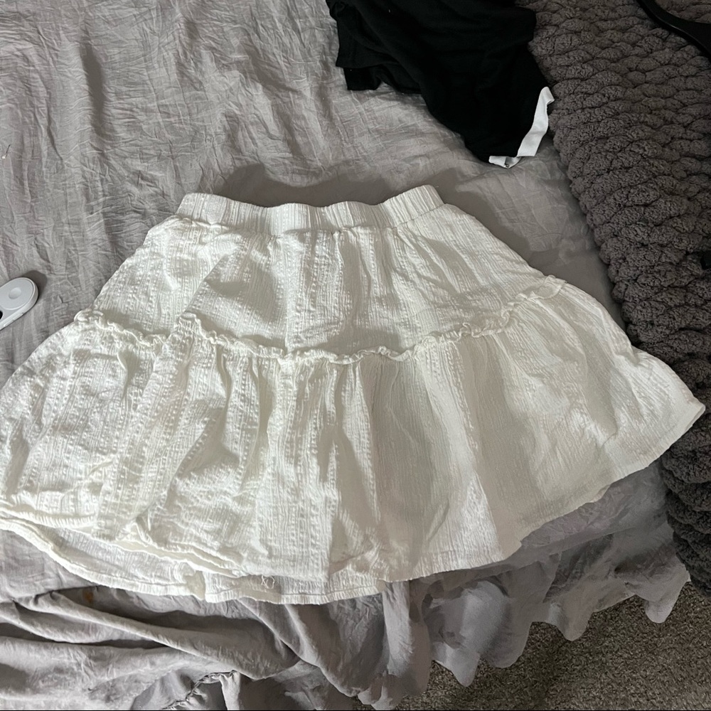 Whit skirt